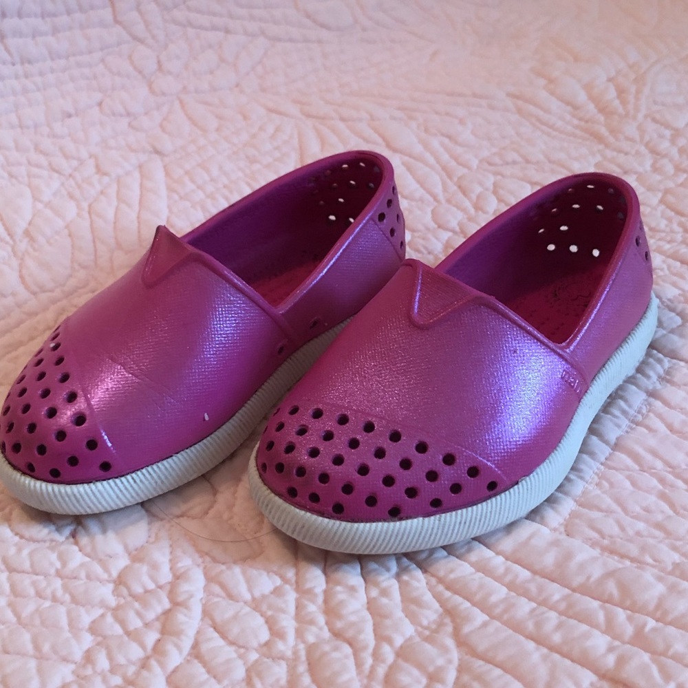 Slip on Natives